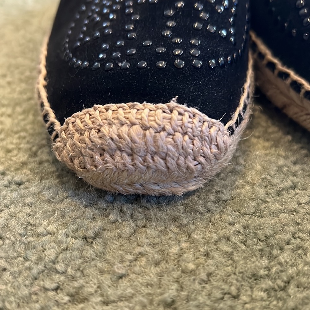 Tory Burch shoe - Picture 2 of 7